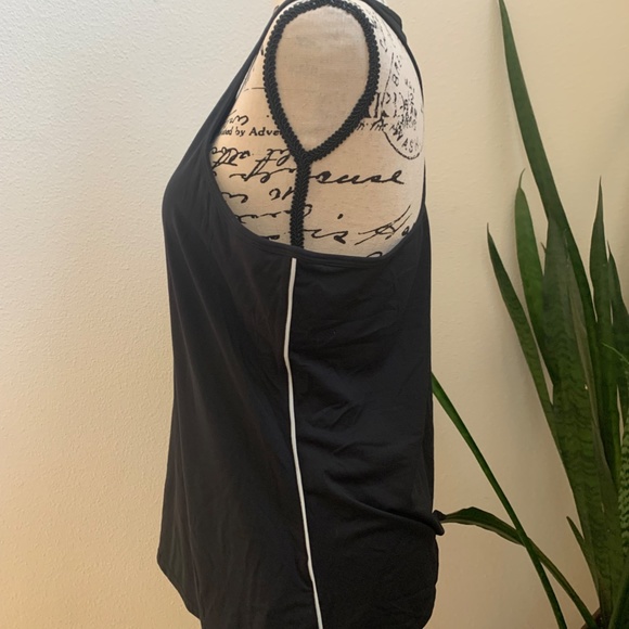 FABLETICS Tank NWT - Picture 2 of 4